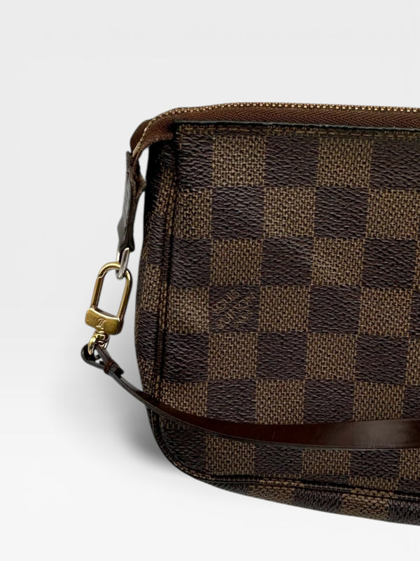 Louis Vuitton Pochette Accessoires – Damier Ebene