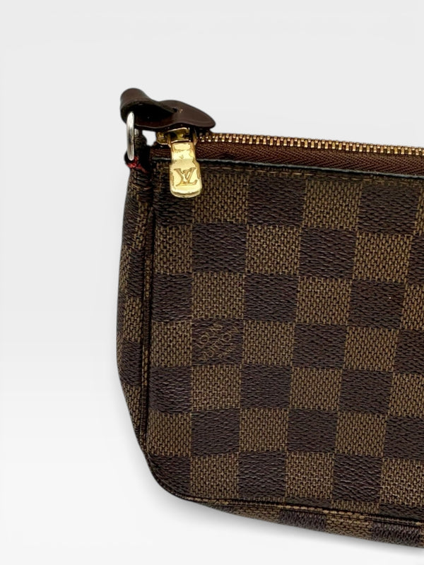 Louis Vuitton Pochette Accessoires – Damier Ebene